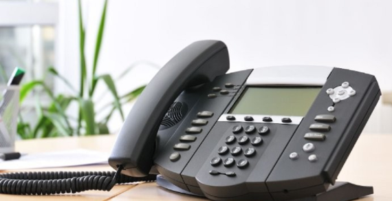 5 Reasons Why You Should Switch to a VoIP Phone System Today